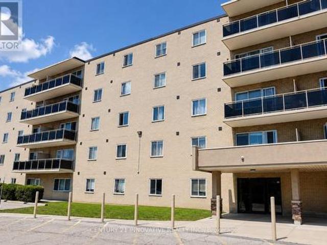 101 936 Glen Street, Oshawa, ON, L1J 5Z7 condo for sale | Listing ID E13703 | Royal LePage