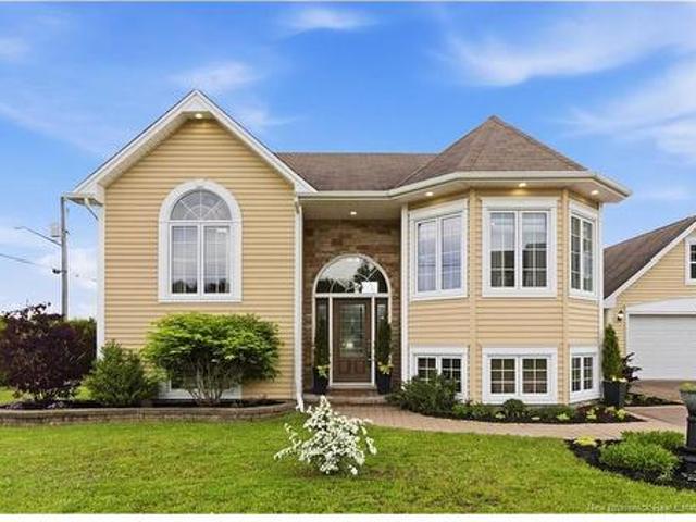 101 Chateau Dr, Moncton, NB, E1G 0K8 house for sale | Listing ID NB141730 | Royal LePage