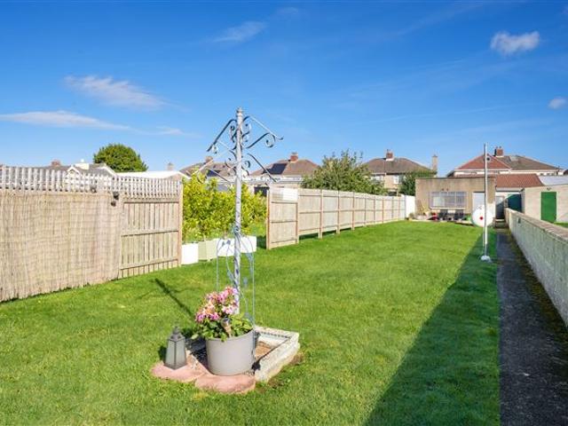 445,000 | 101 Culmore Road, Palmerstown, Dublin 20 Ray Cooke Auctioneers 4958 MyHome. Ie Residential