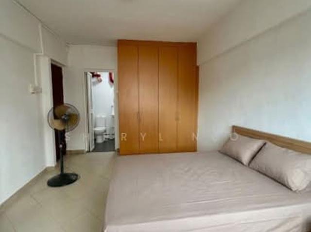 101 Bukit Batok West Avenue 6 HDB Apartment Room Rental, $1,500, 1 Bed 1 Bath 150 sqft $10.00 psf