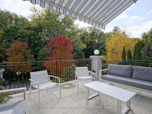 101 Forest Heights Boulevard, Toronto, ON, M2L 2K7 Luxury House for sale | Listing ID C13444 | Royal LePage Carriage Trade Luxury Properties