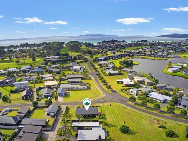 101 Kelly Jade Avenue, Matarangi, Thames Coromandel
