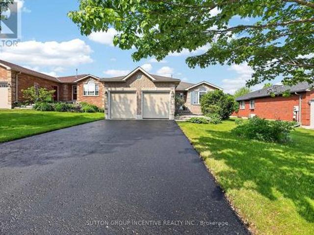 101 Lion'S Gate Boulevard, Barrie, ON, L4M 7E5 house for sale | Listing ID S13454 | Royal LePage