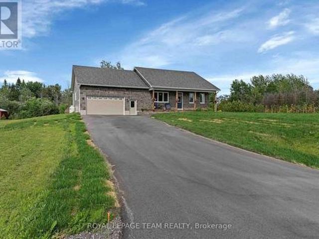 101 Stirling Crescent Ne, North Grenville, ON, K0G 1J0 house for sale | Listing ID X13447 | Royal LePage