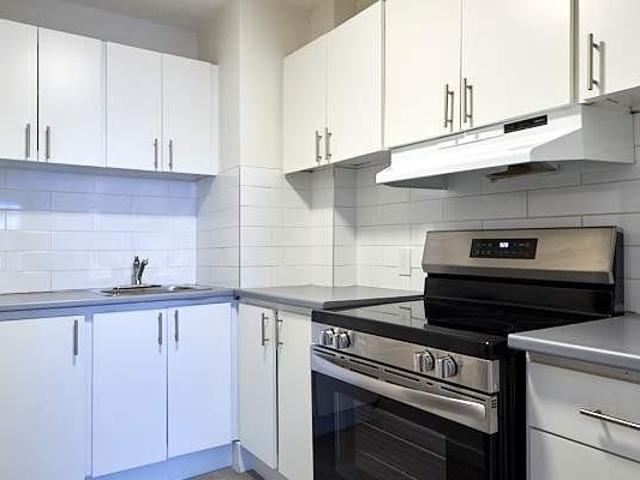 101 Port de Mer 2 Bedroom Apartment for Rent at 101 Place Charles Le Moyne, Longueuil, QC J4K 2T3 Place Longueuil