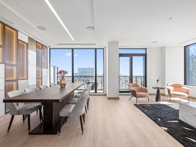 101 Roehampton Avenue East Tower 1 Bedroom Apartment for Rent at 101 Roehampton Ave, Toronto, ON M4P 2W2 North Toronto