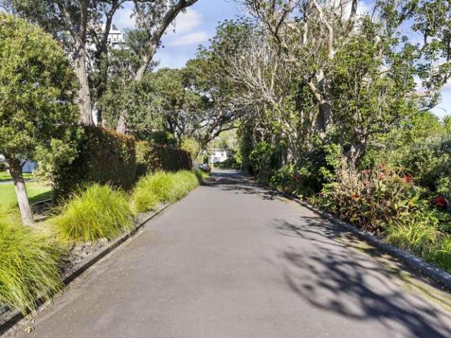 102/45 Stanley Point Road, Devonport, North Shore City