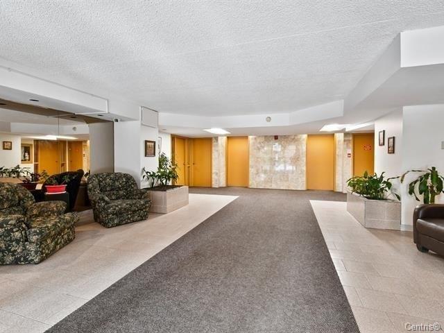 10259 Av. du Bois de Boulogne, app.309, H4N 3A9, H4N 3A9, Montréal
