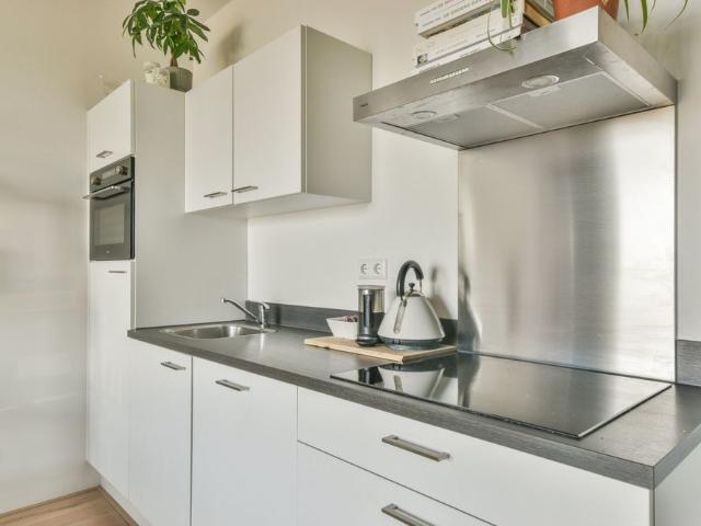 1025, Amsterdam