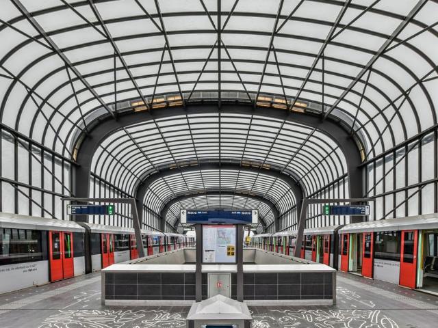 1025, Amsterdam