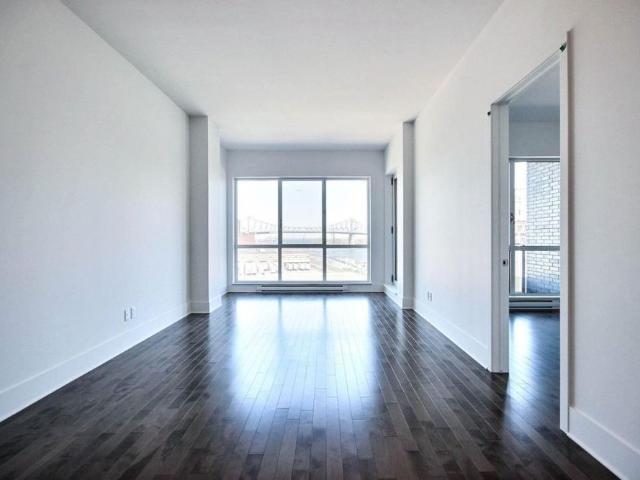 1025 Rue de la Commune E app.710, H2L 0G5, H2L 0G5, Montréal