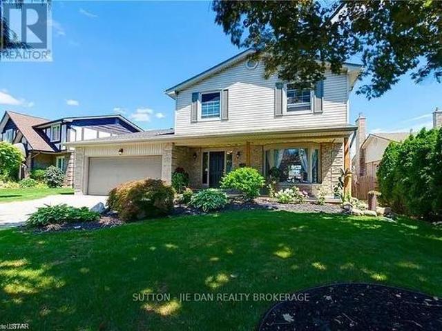 1027 Flintlock Court, London North P, ON, N6H 4M3 house for sale | Listing ID X13570 | Royal LePage