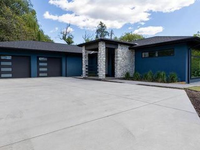 10202 Kalamalka Road, Coldstream, BC, V1B 1L7 Luxury House for sale | Listing ID 10376 | Royal LePage Carriage Trade Luxury Properties
