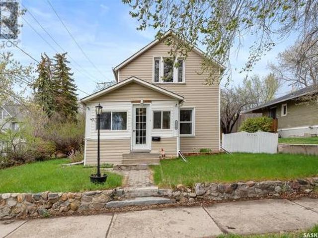 1020 2Nd Avenue Nw, Moose Jaw, SK, S6H 3R2 house for sale | Listing ID SK004934 | Royal LePage