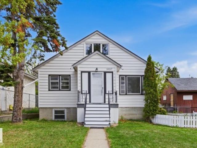 10217 Street, Edmonton, AB, T5P 2L8 house for sale | Listing ID E4489 | Royal LePage