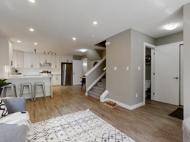 10219 146 Street 3 Bedroom Apartment for Rent at 10219 146 St Nw, Edmonton, AB T5N 3A1 Grovenor