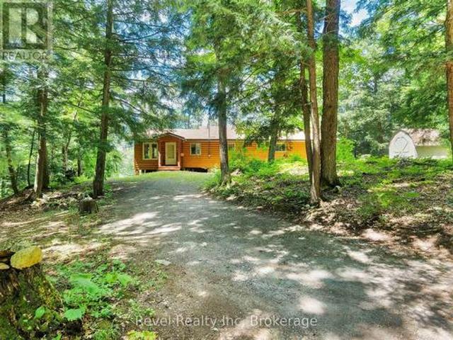 1022 Bird Lake Crescent, Bracebridge Oakley, ON, P1L 1X1 house for sale | Listing ID X12301 | Royal LePage