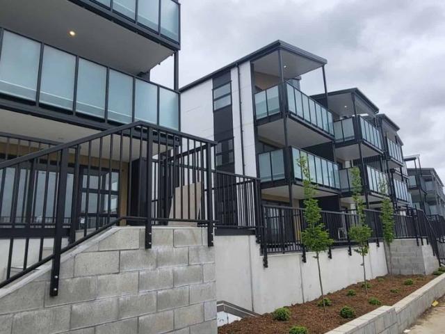 102/30 STUDIO Shortfin Place, Flat Bush, Manukau INCLUDING UTILITIES