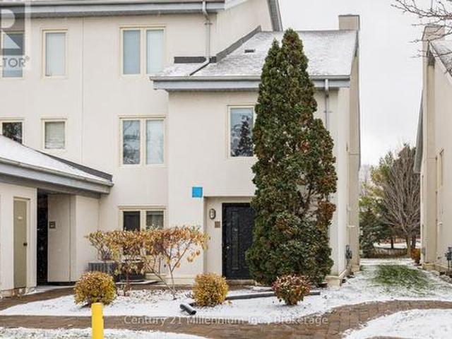 102 110 Fairway Court, Blue Mountains, ON, L9Y 0P8 townhouse for lease | Listing ID X12992 | Royal LePage