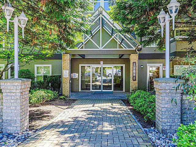 102 12088 66 Avenue Surrey, British Columbia