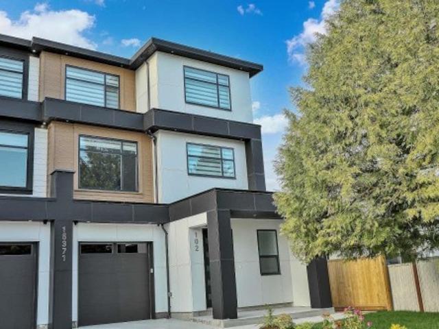 102 1537 Avenue, Surrey, BC, V3R 1E3 duplex for sale | Listing ID R3149 | Royal LePage