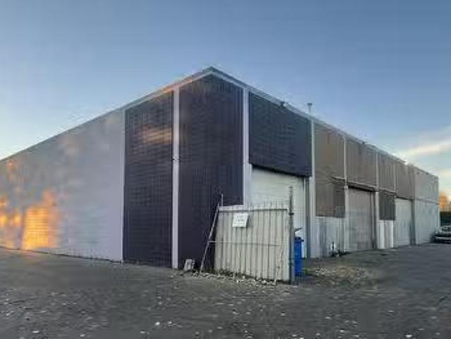 102, 17520 108 Avenue Nw, Edmonton, AB, T5S 1E8 commercial f.