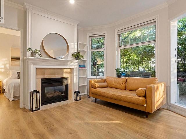 102 2588 Alder Street Vancouver, British Columbia