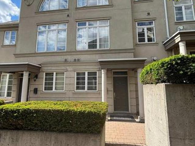 102 45 York Mills Road, Toronto, ON, M2P 1B6 townhouse for lease | Listing ID C13443 | Royal LePage