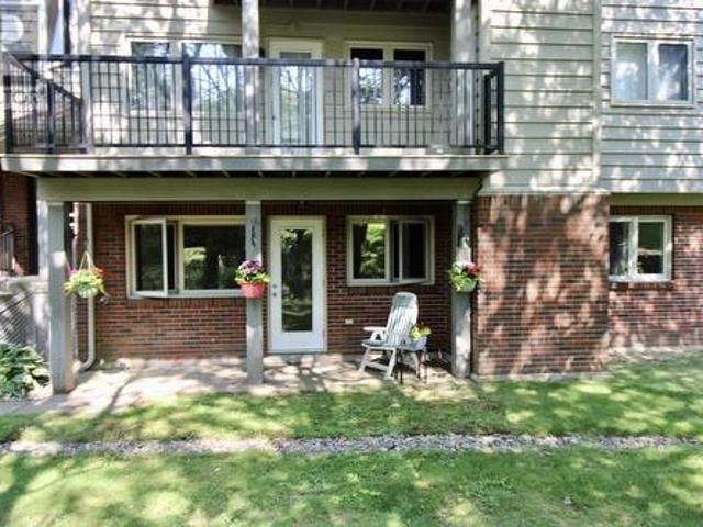 102 63 Farnham Gate Road, Halifax, NS, B3M 4A7 condo for sale | Listing ID 202618 | Royal LePage