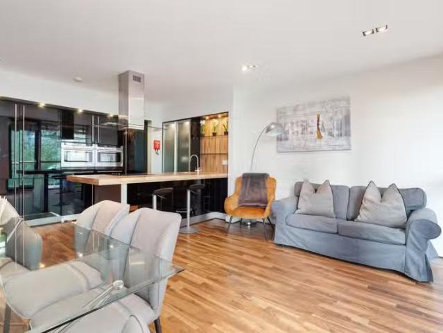 102 Cubes 3, Beacon South Quarter, Sandyford, Dublin 18, D18R8.