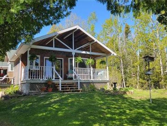 102 A Water St, South Bay Mouth, ON, P0P 1Z0 house for sale | Listing ID 2121 | Royal LePage