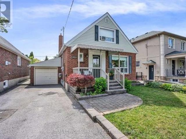 102 Binswood Avenue, Toronto, ON, M4C 3N9 house for sale | Listing ID E13473 | Royal LePage