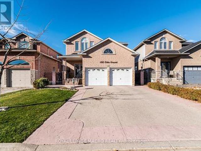 102 Erika Crescent, Hamilton, ON, L8W 0A2 house for sale | Listing ID X12805 | Royal LePage