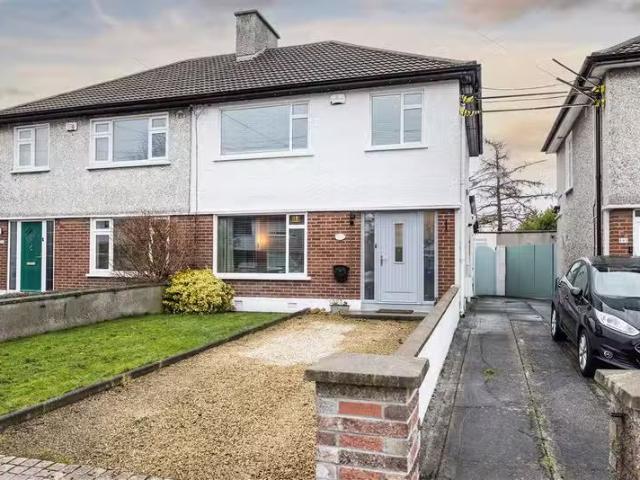 102 Hillcrest Park, Glasnevin, Dublin 11