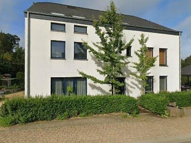 102 m2 apartment for rent in Attert