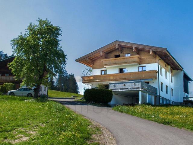 102 m² Dachgeschosswohnung in Fieberbrunn – Wohnen am Bauernhof in Traumlage