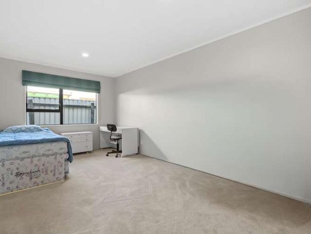 102 Wattle Farm Road, Wattle Downs, Manukau City
