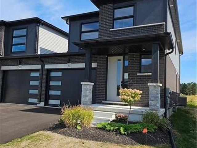 102 Thackeray Way, Harriston, ON, N0G 1Z0 house for sale | Listing ID 40817 | Royal LePage