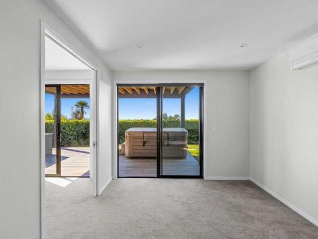 102 Vipond Road, Stanmore Bay, Rodney