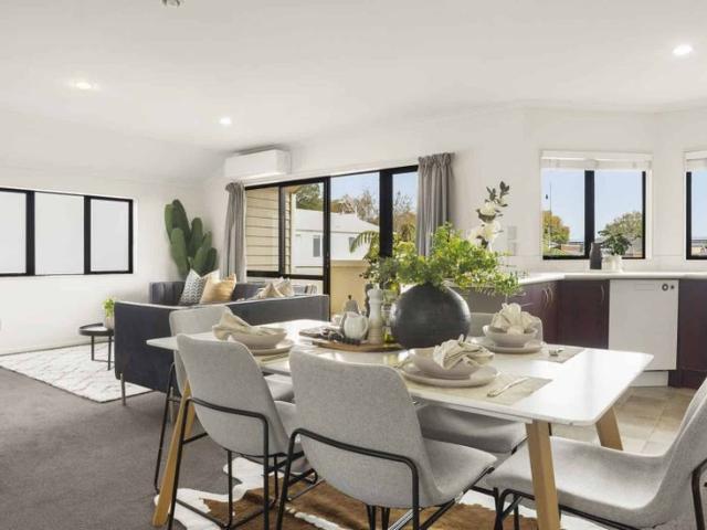 102C Clyde Street, Hamilton East Great Family Home in Prime School Zones