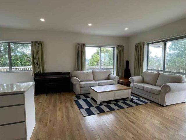 102C Stanmore Bay Road