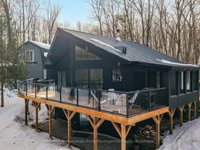 1035 Graydon Lane, Dysart Et Al Guilford, ON, K0M 1S0 house for sale | Listing ID X12029 | Royal LePage