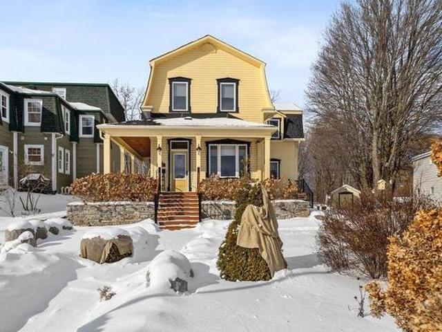 1035 Rue Jacques Cartier, Gatineau. QC, J8T 2W3 Luxury House for sale | Listing ID 20895 | Royal LePage Carriage Trade Luxury Properties