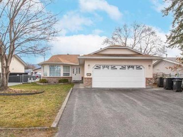 1035 Tataryn Road, Kelowna, BC, V1X 1N6 house for sale | Listing ID 10381 | Royal LePage