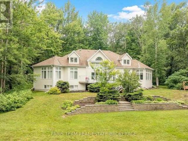 1037 Rockcastle Road, Gravenhurst, ON, P0E 1N0 house for sale | Listing ID X13572 | Royal LePage