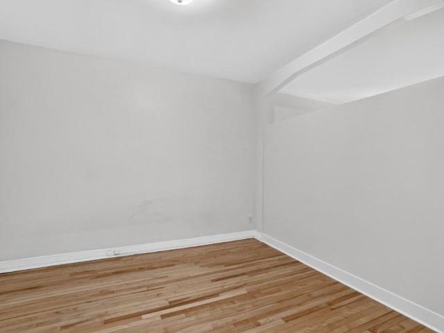 10390 Av. Charton, app.4, H2B 2E1, H2B 2E1, Montréal
