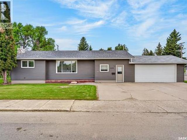 1039 7Th Street, Humboldt, SK, S0K 2A0 house for sale | Listing ID SK038569 | Royal LePage