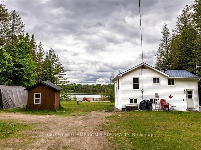 1039a Hills Lake Rd North Frontenac, Ontario