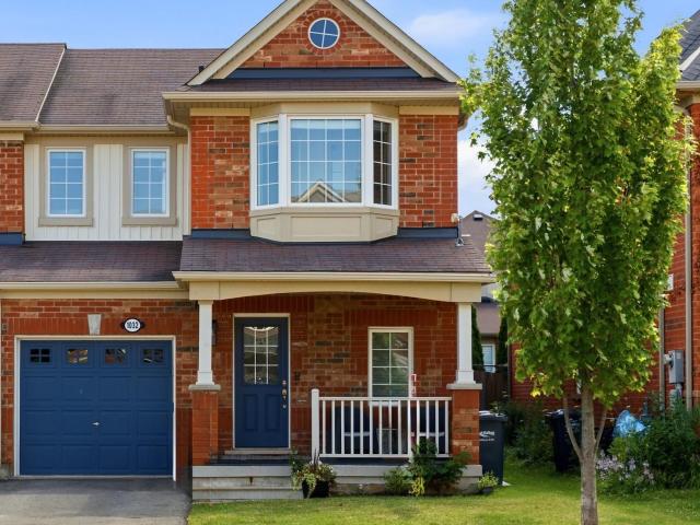 1032 Diefenbaker Street, Milton | 3Beds/4Bath, Townhouse, $880,000 | Condos. Ca