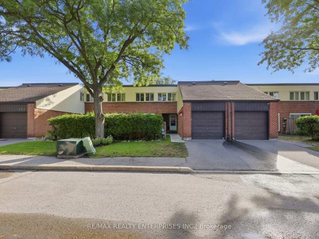 103 155 Glovers Road, Oshawa | 3Beds/3Bath, Townhouse, $2,600/mo | Condos. Ca